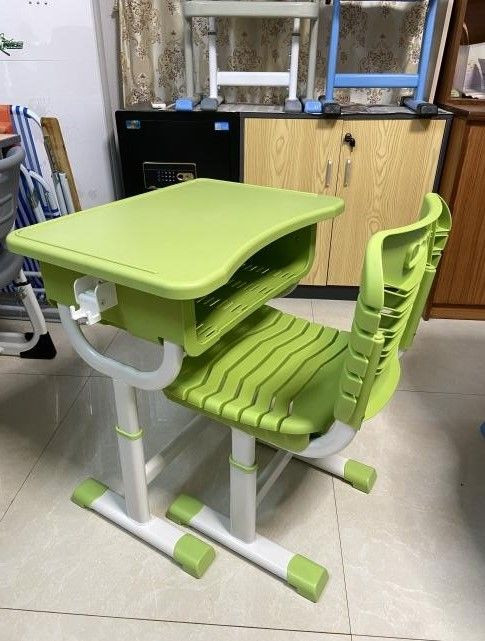 A-09 High quality class chairs in good finishing